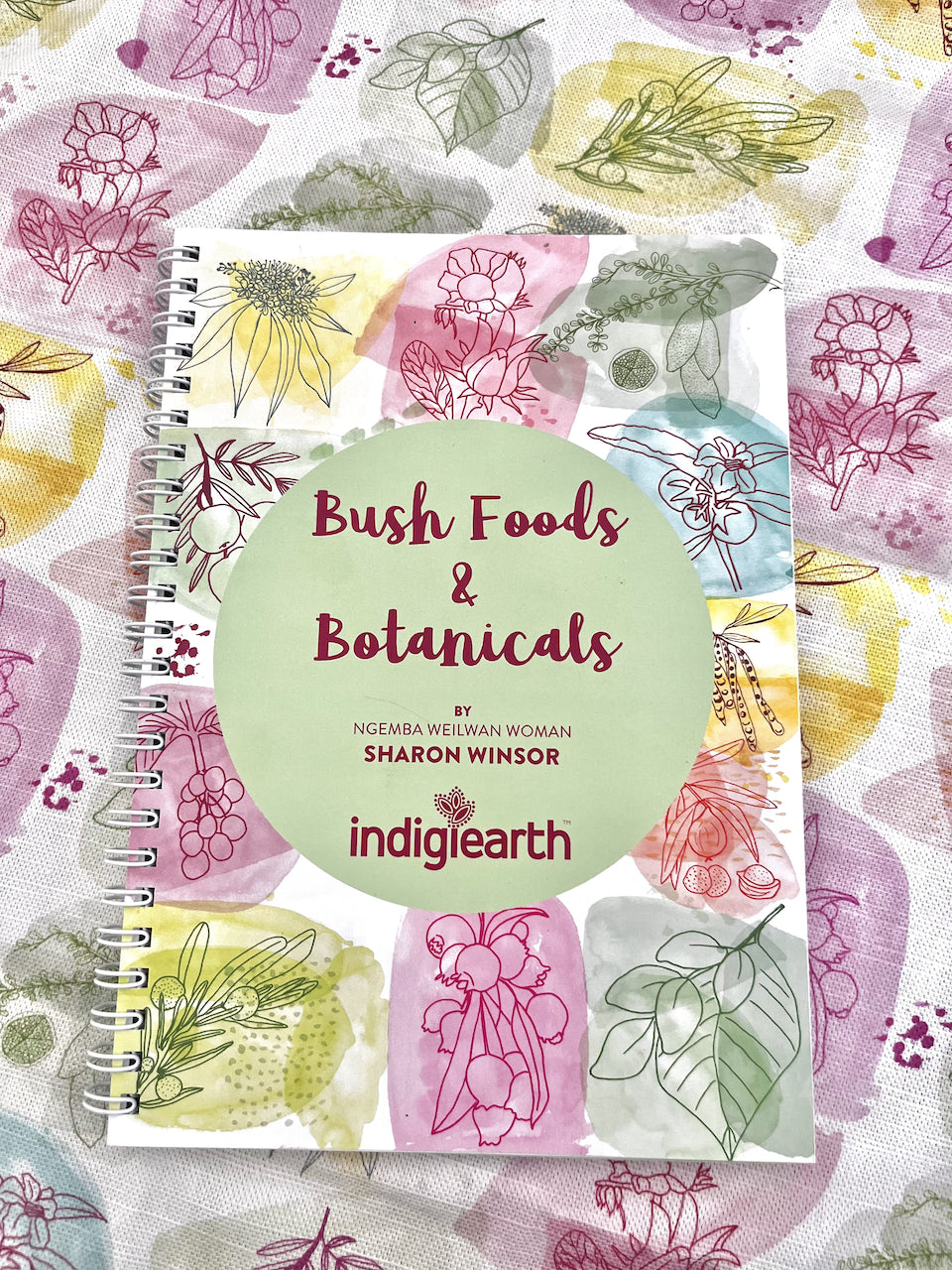 Bush Foods & Botanical Book